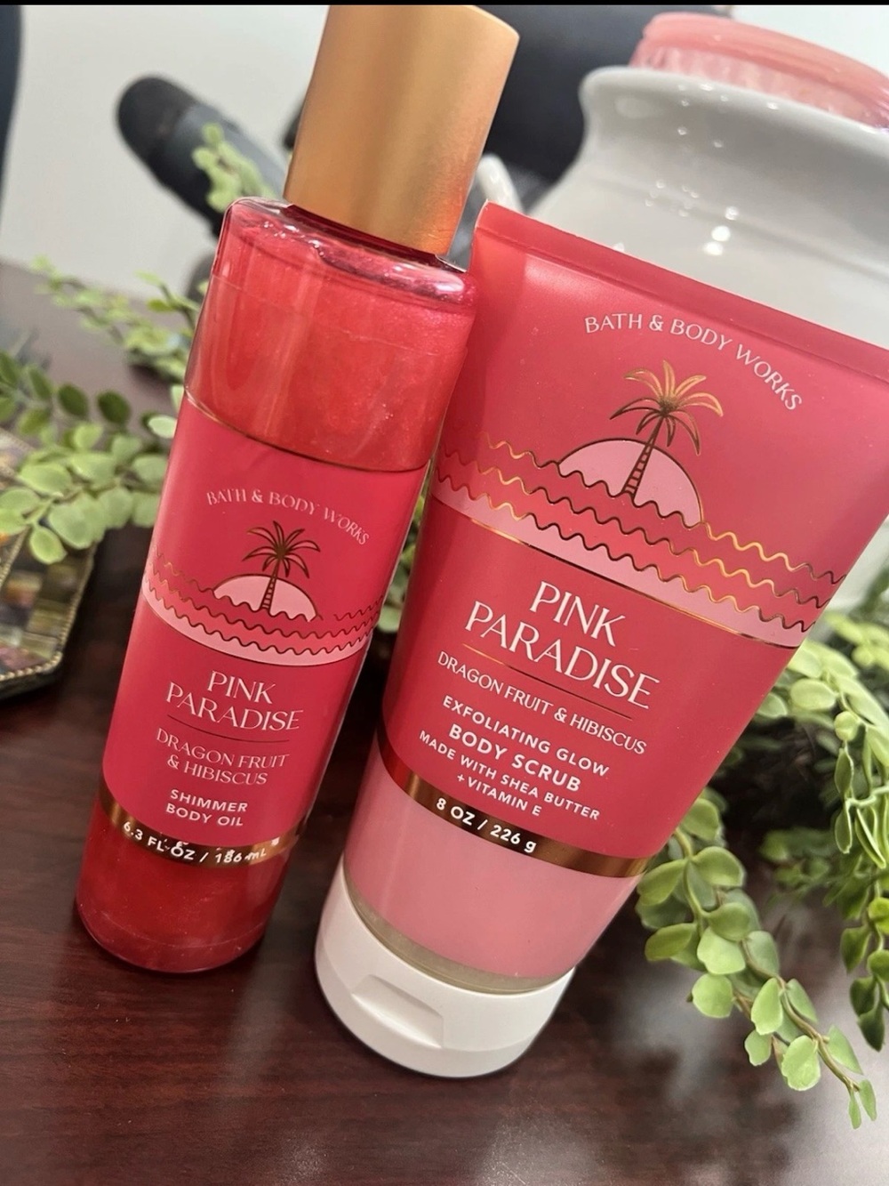 Bath & Body Works Pink Paradise Dragon Fruit & Hibiscus Body Oil & Scrub - Pink
